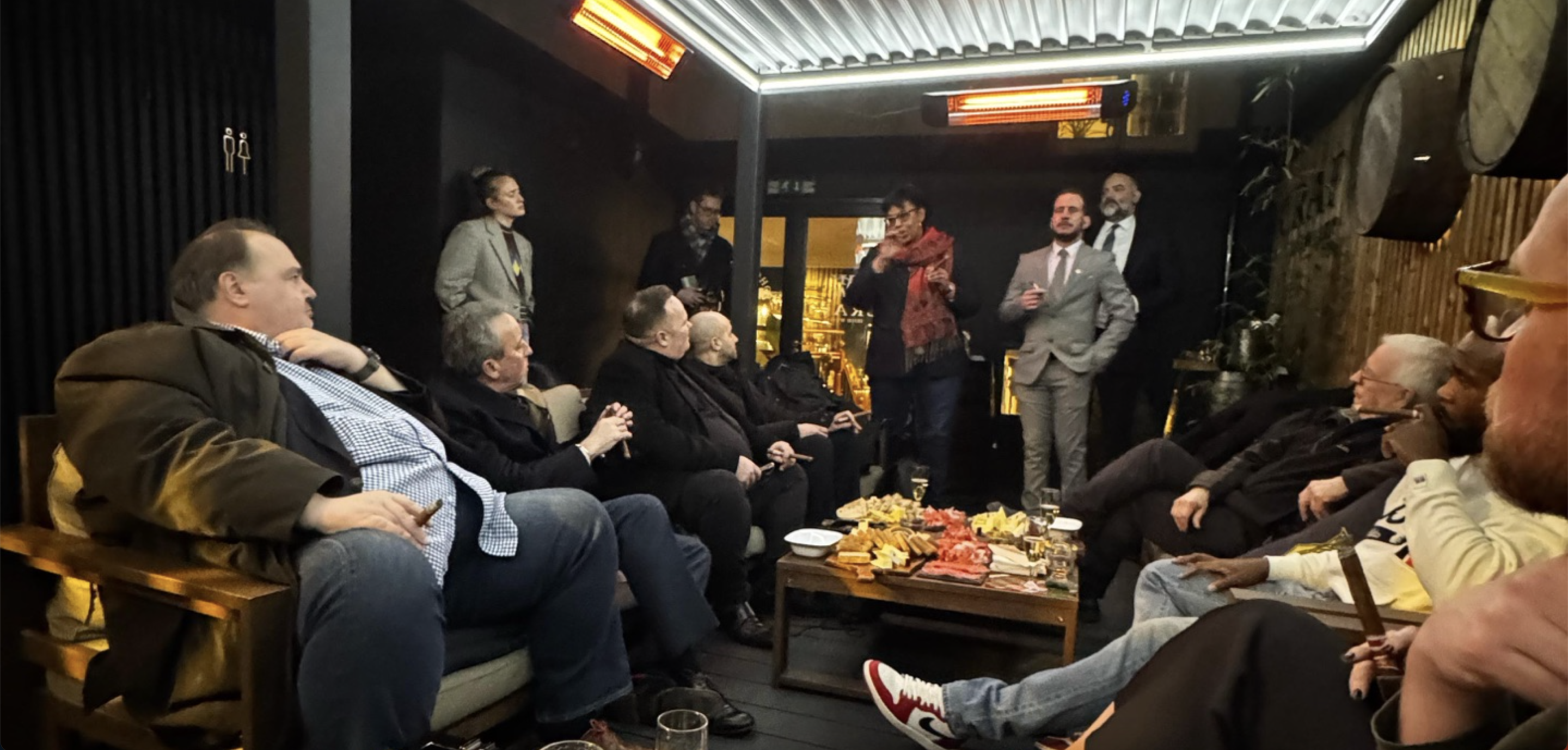 Sampling the new La Flor de Cano Selectos No.3 UK Regional Edition 2023 cigar